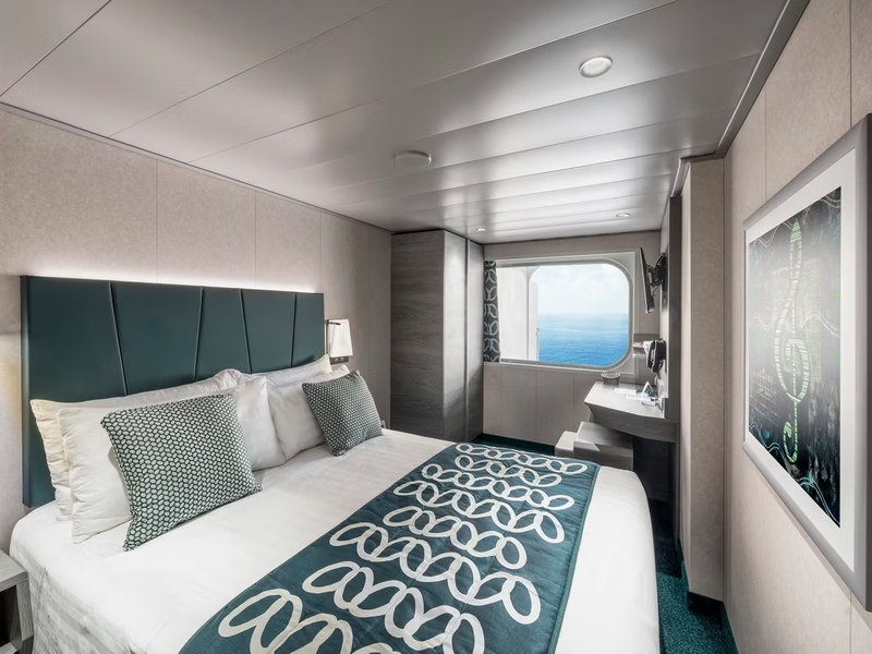 Junior Ocean View with Obstructed View